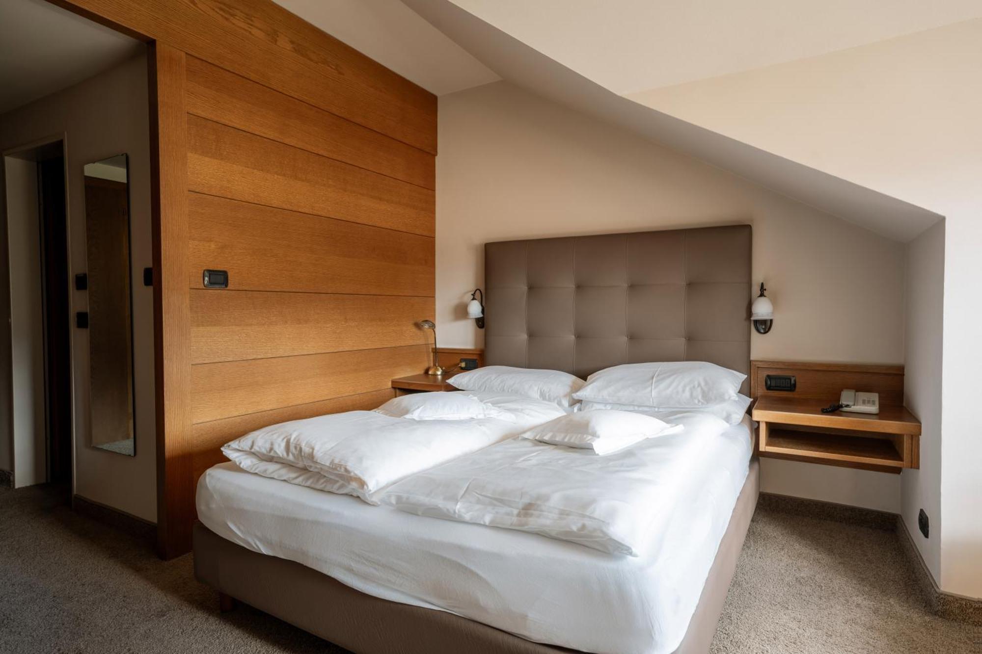 Dominik Alpine City Wellness Hotel - Adults Only Bressanone Esterno foto