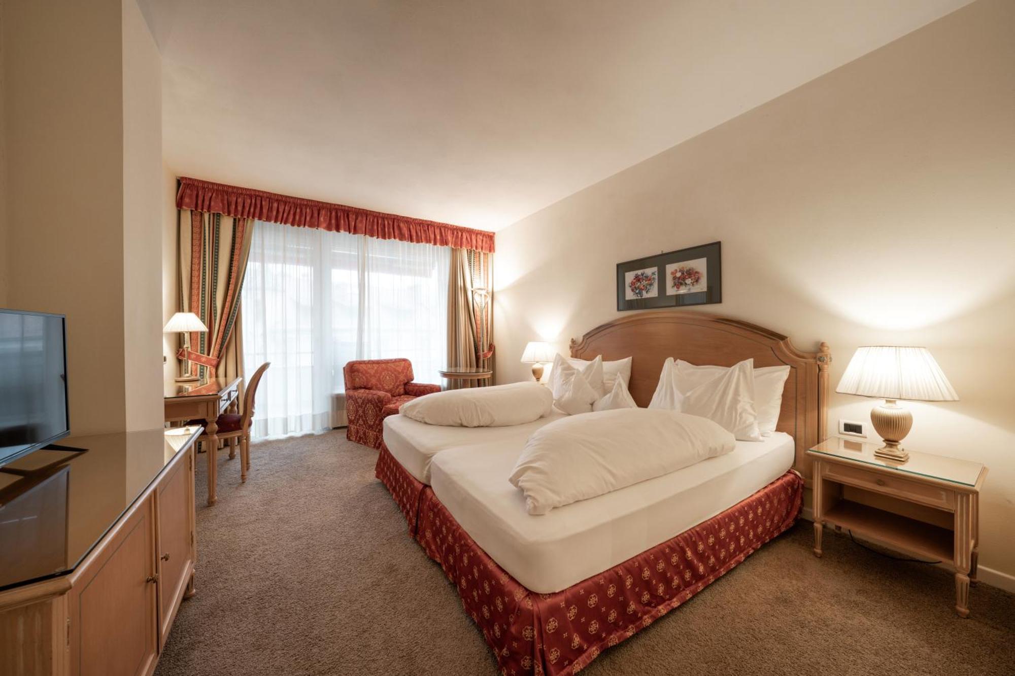 Dominik Alpine City Wellness Hotel - Adults Only Bressanone Esterno foto