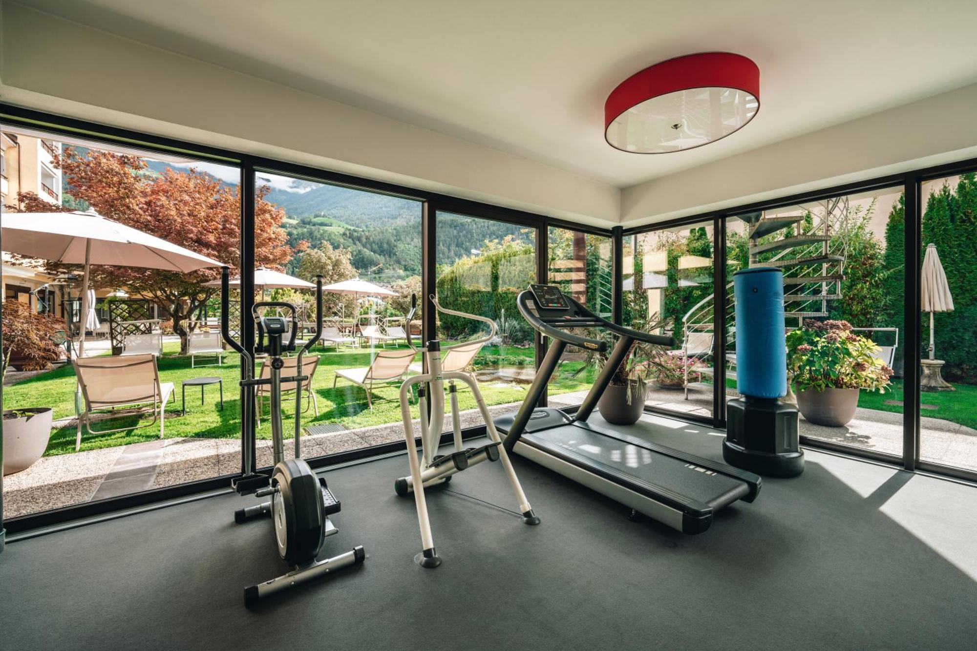 Dominik Alpine City Wellness Hotel - Adults Only Bressanone Esterno foto